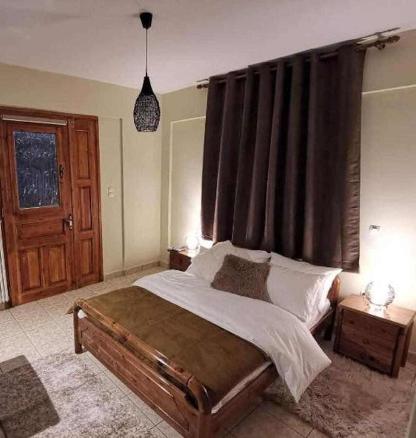 Keramidaki Mini Suites 4 كالافريتا المظهر الخارجي الصورة