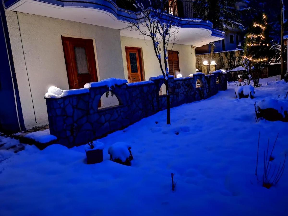 Keramidaki Mini Suites 4 كالافريتا المظهر الخارجي الصورة